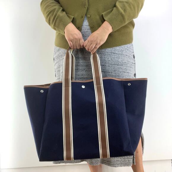 RUE DE VERNEUIL Navy Blue Traversee Large Flannel Cruise Tote - Picture 2 of 9